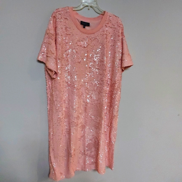 ELOQUII Sequin Frayed T-Shirt Dress Size 18. - Picture 1 of 16